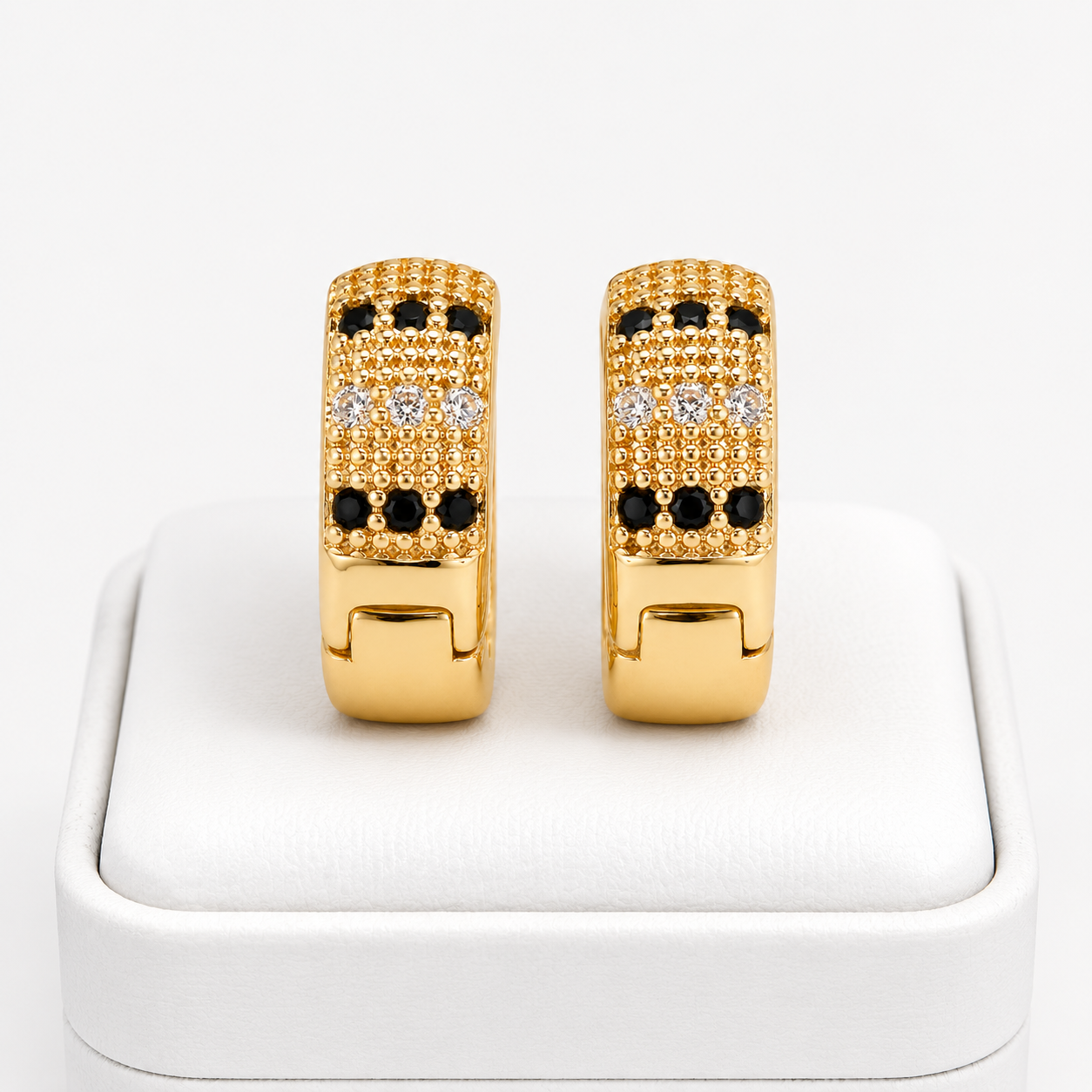 Aretes Diamante Negro Royale