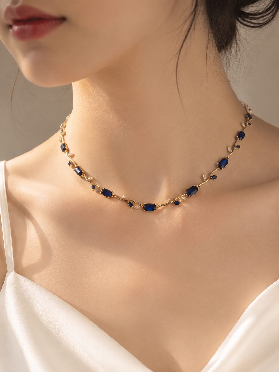 Collar Tulipán de Medianoche