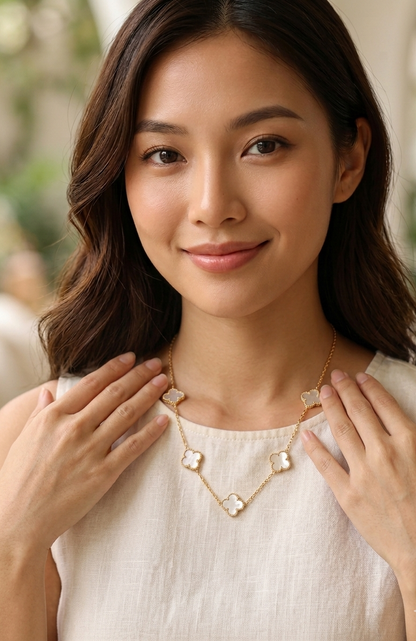 Collar Trébol Perla Blanca ✨